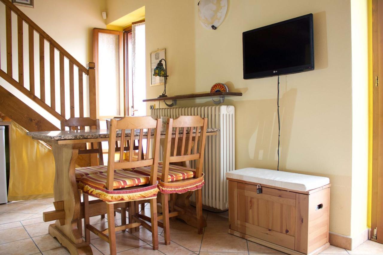 La Casa Sul Sasso In Town Serviced Accommodations Dervio Exterior photo