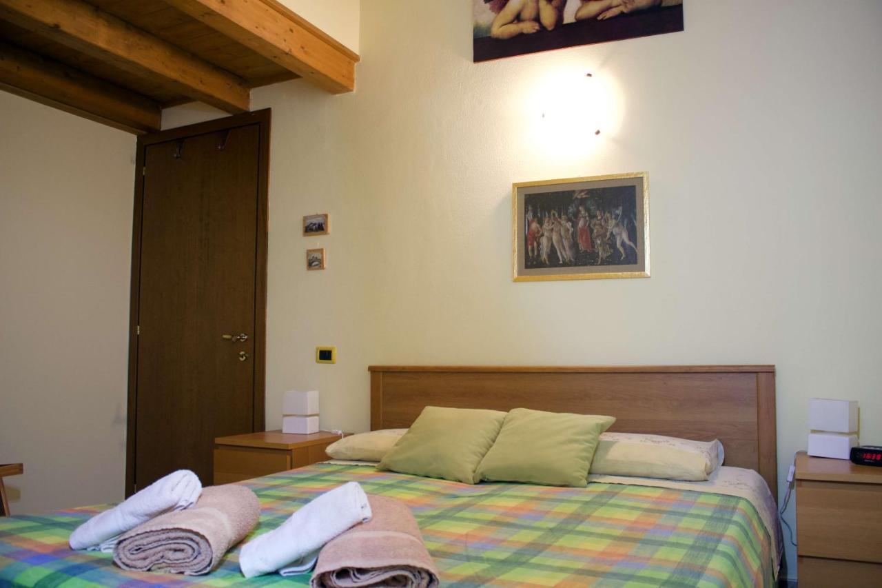 La Casa Sul Sasso In Town Serviced Accommodations Dervio Exterior photo
